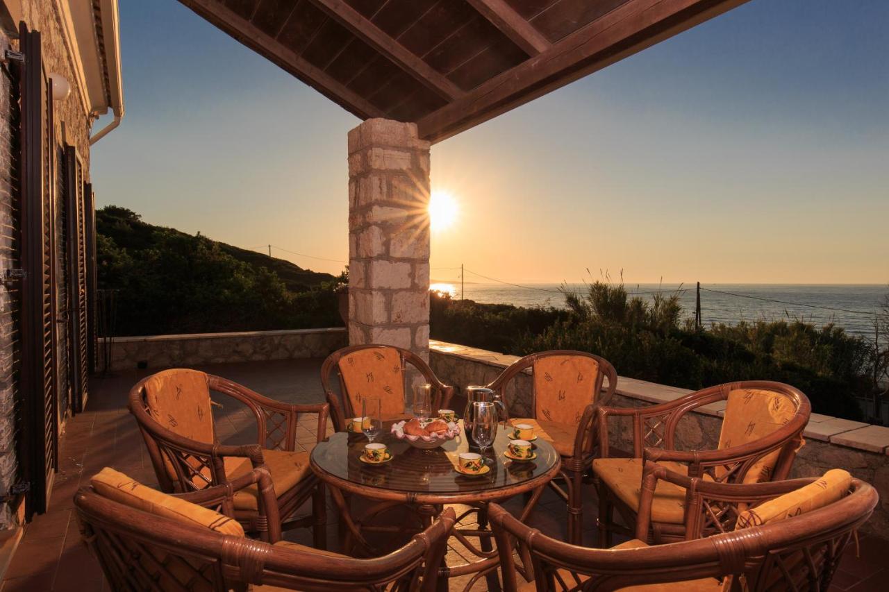 Villa Quietude Agios Stefanos Avliotes  Zewnętrze zdjęcie